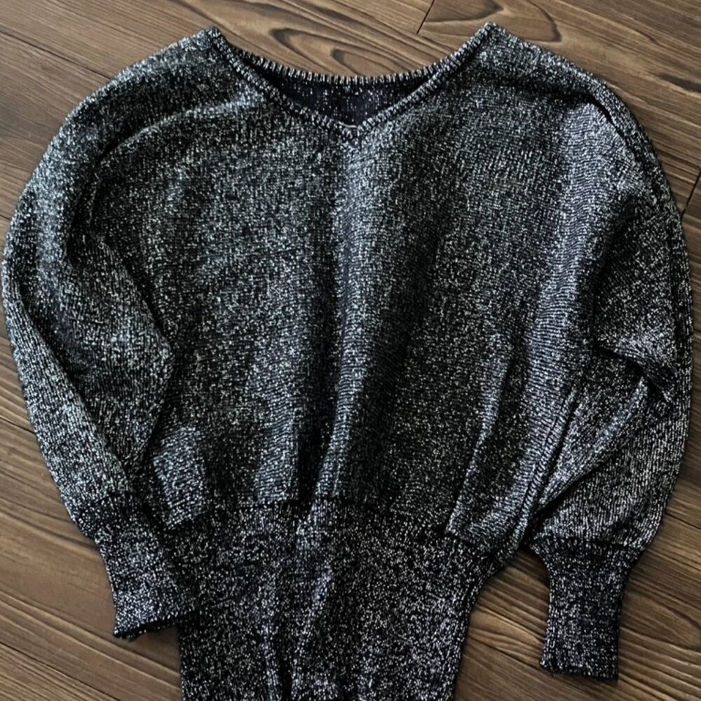 Vintage 1980s Black/Silver Metallic Sequin Starburst Dolman Sweater M - Picture 4 of 9
